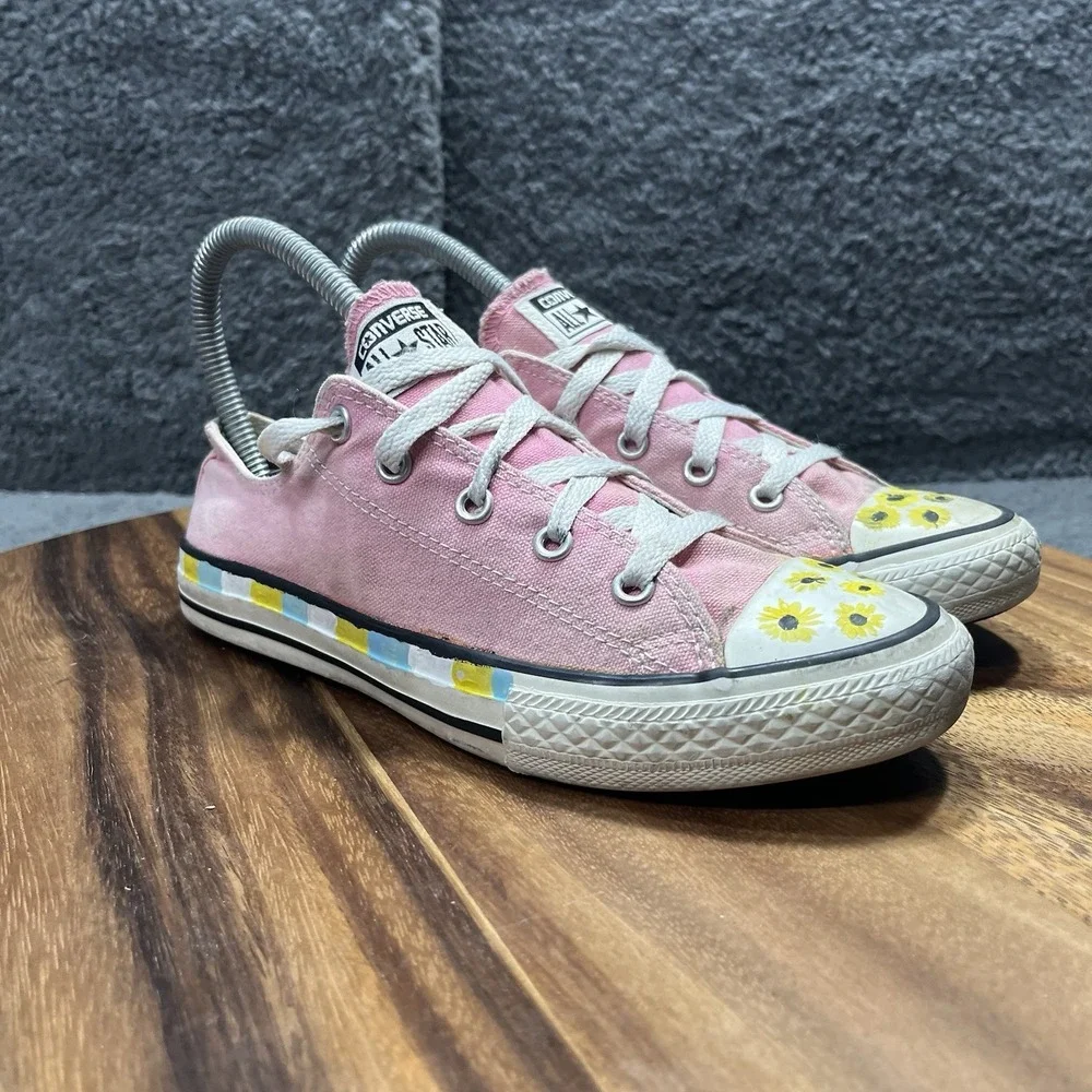 Converse Pink‎ Sunflowers Casual And Fashion Women's Size 5 Sneakers Shoes
